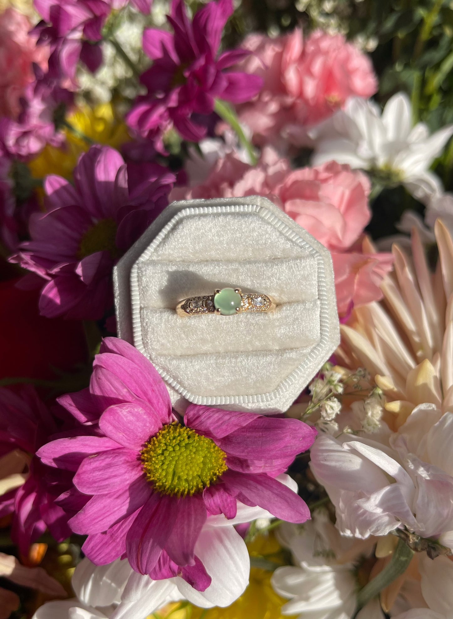 Anillo de circonita verde